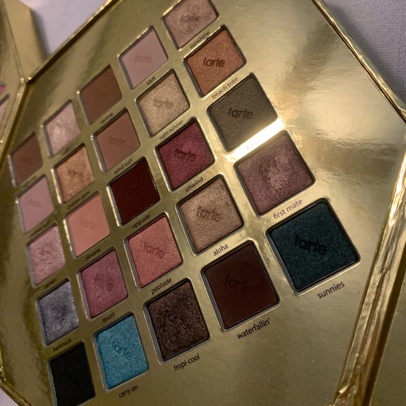 Tarte Sweet Escape Collector’s Set Palette - Picture 6 of 8